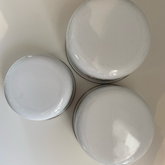 Small Vintage Pots - Picture 4 of 4